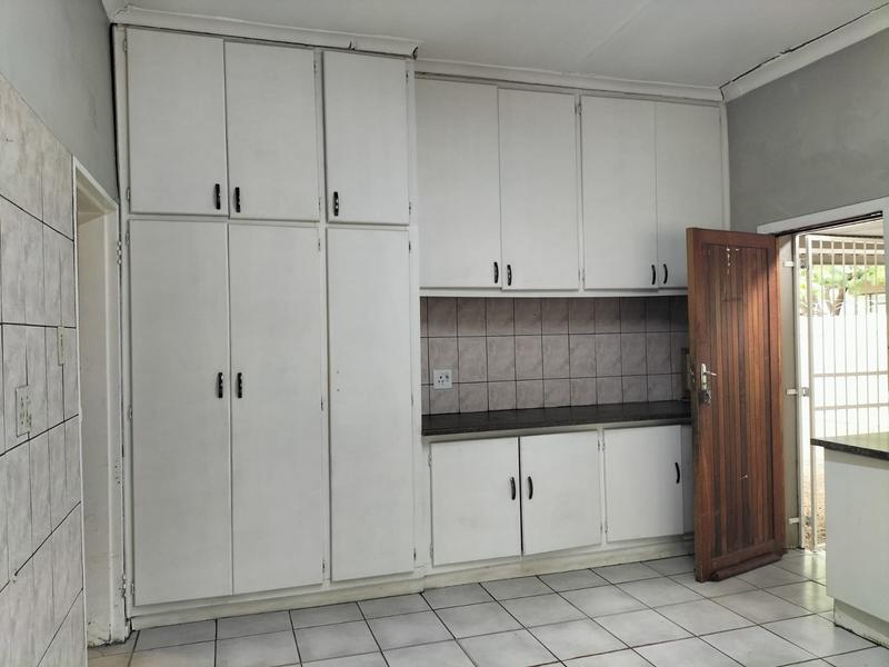 6 Bedroom Property for Sale in Park West Free State